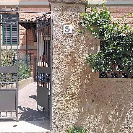 Bed and Breakfast Relais Fiorelli 4*